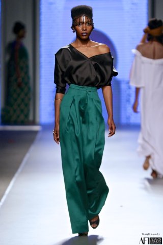 AFI_sa's tweet photo. Pantone colour of  2017 is greenery also predicted by designers like @mina_evans at #MBFWJ SS16. Enjoy welcoming 2017 wearing this trend https://t.co/IOot6GChAi