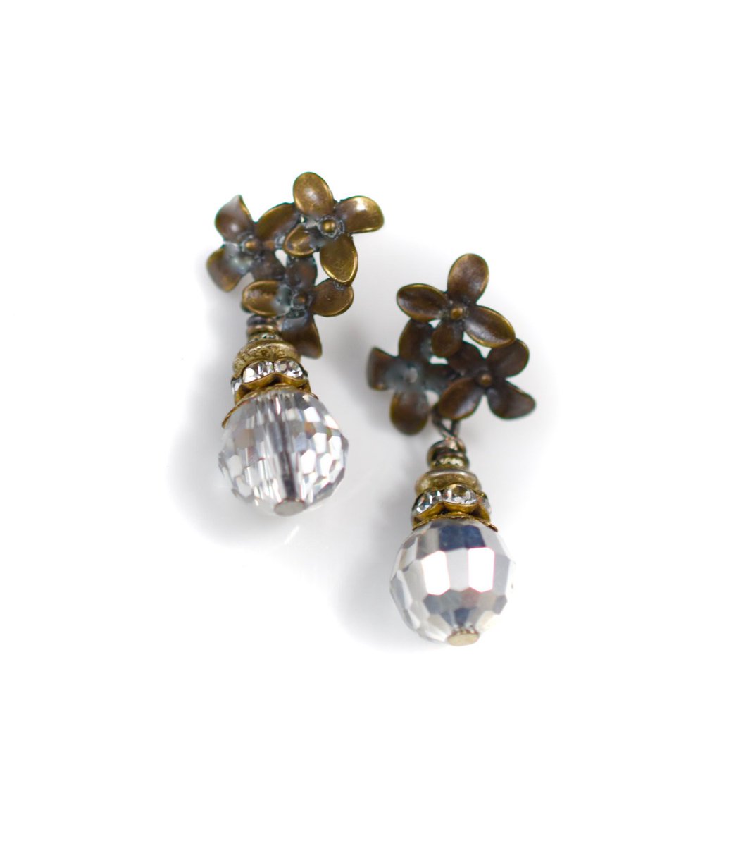 ShopMaddieandMe's tweet photo. Boho Earrings, Gunmetal Earrings, Neutral Earrings, Bling E… https://t.co/fOOMKkv38C #GiftForMom #GoesWithEverything https://t.co/qGZLY213zH