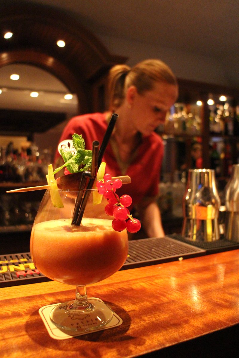 airellesco's tweet image. Weekend? #Fruitycocktail @pandeipalais - @LOVHOTELCO