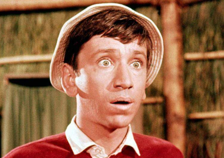 CourtneyBot_XX's tweet photo. Wow...this is crazy #RIPBobDenver https://t.co/ix8HxrsoVn