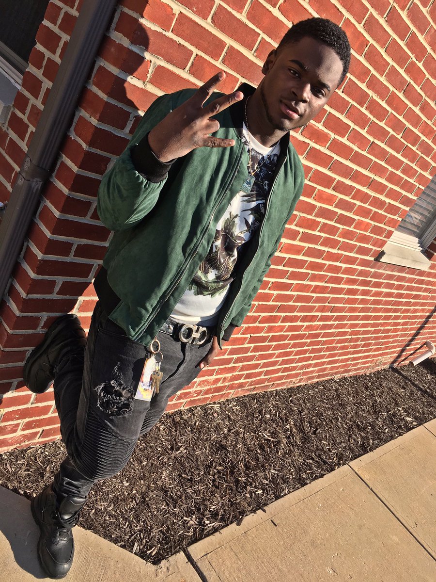 ebdarnell's tweet photo. Does This Shit ✨💸🖤🖖🏾 https://t.co/43clZelqDe