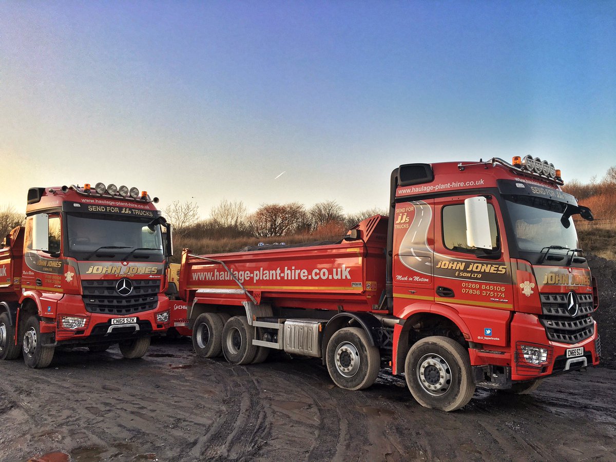 JJ_tippertrucks's tweet photo. Looking forward to getting back in the New Year. #sendforJJ https://t.co/1GVAYSMoTo