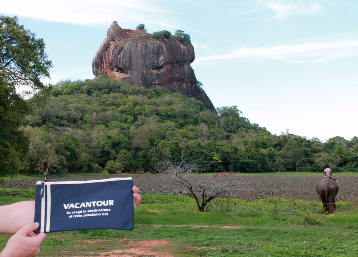 VACANTOUR's tweet photo. Discovering #SriLanka with VACANTOUR
vedi le altre foto --> https://t.co/B64jFwZfya …
@InformaViaggi @viaggiascritto @Recyourtrip https://t.co/Hq2w9cVAAS