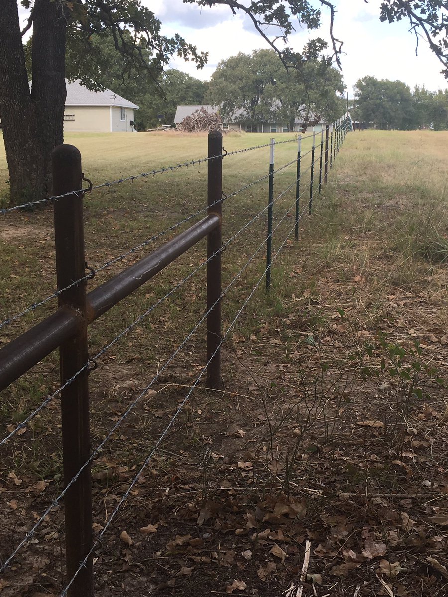 kaufmanfencepro's tweet photo. How much does a new barbed wire fence cost now days you ask? In our area it starts @ $3.5 per ft. #barbedwire #fenceinstaller https://t.co/J0bfroplMX