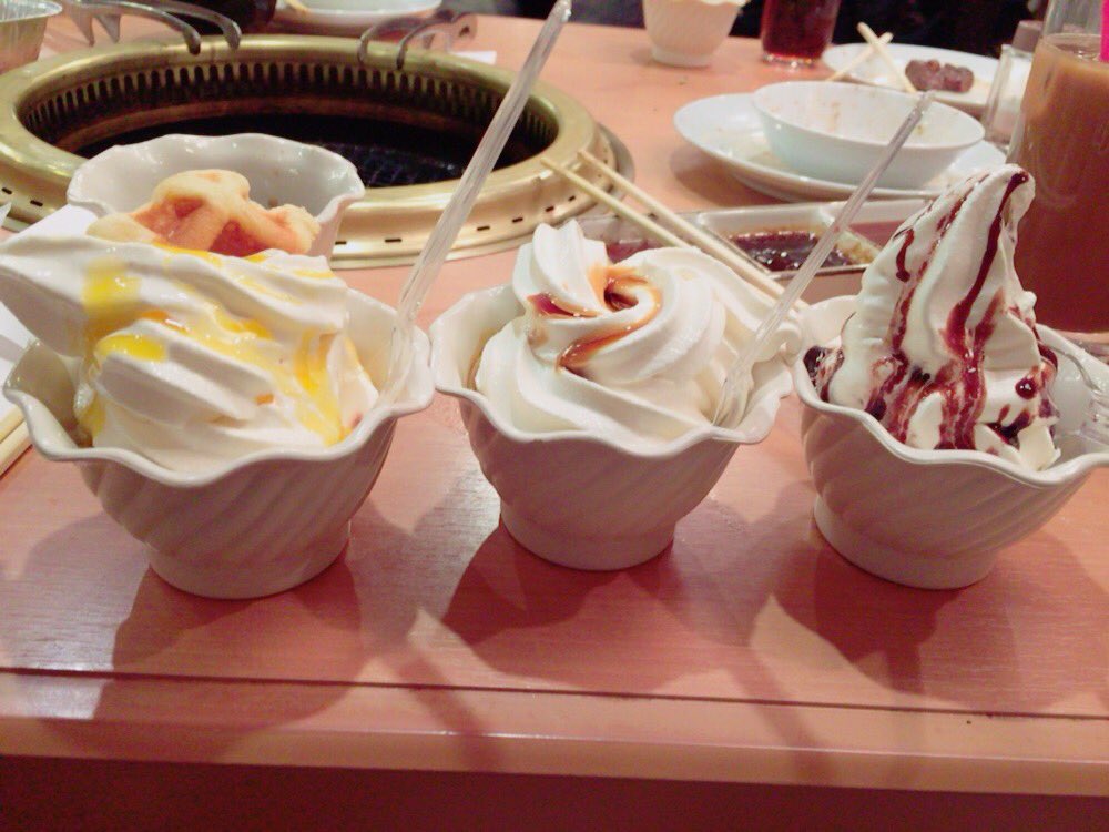 Girls_achan's tweet photo. 今日の打ち上げでありたんとたまちゃんと私でソフトクリーム作った🍦

問題！！！
どれが誰のでしょう⁇

正解は明日... https://t.co/9jwuowYs9X