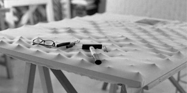 Ritratto di Enrico Castellani, grande animatore dell'arte italiana degli anni '60 ow.ly/jD11307mWX5