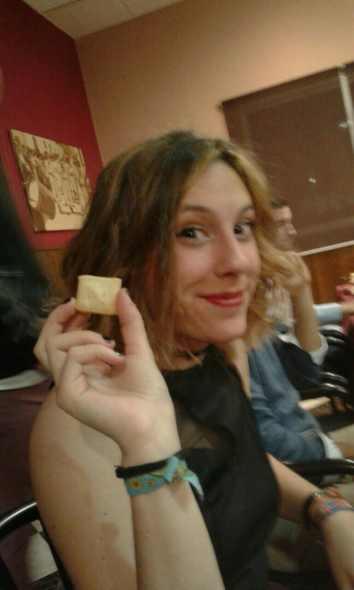 Fatima_frs's tweet photo. Cuando se acuerdan de ti día sí, día también 😌😌😌😜😜 @Ana_rd15 @LauraBarros_L https://t.co/M5nsFrYRXi