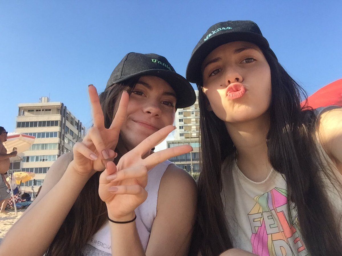 kimyubi_'s tweet photo. meigas eu diria https://t.co/LS9GYv0GTX