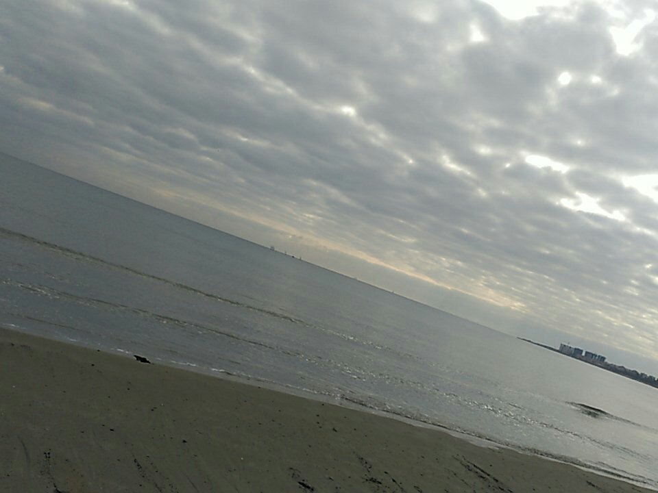 ZyniCyn's tweet photo. El mar en invierno... Y otros placeres de la vida. #terminando2016 https://t.co/08766YGRdh
