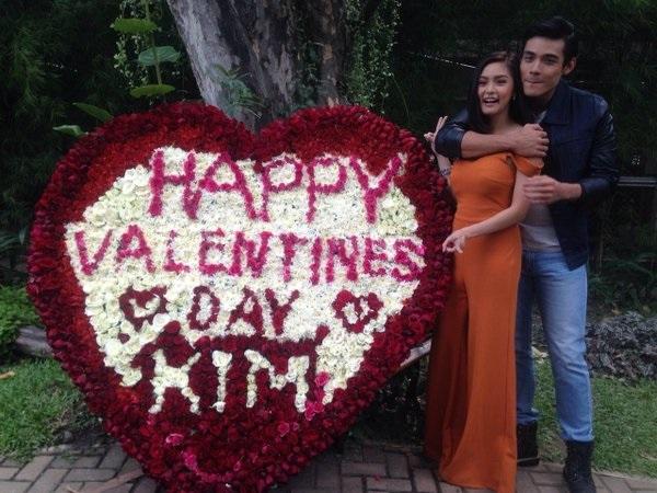 paciajairah's tweet photo. #KimXiBestOf2016
Valentine episode of Rated K 💕💕💕😍

Kim Chiu
Xian Lim https://t.co/1uOqtmFK5z