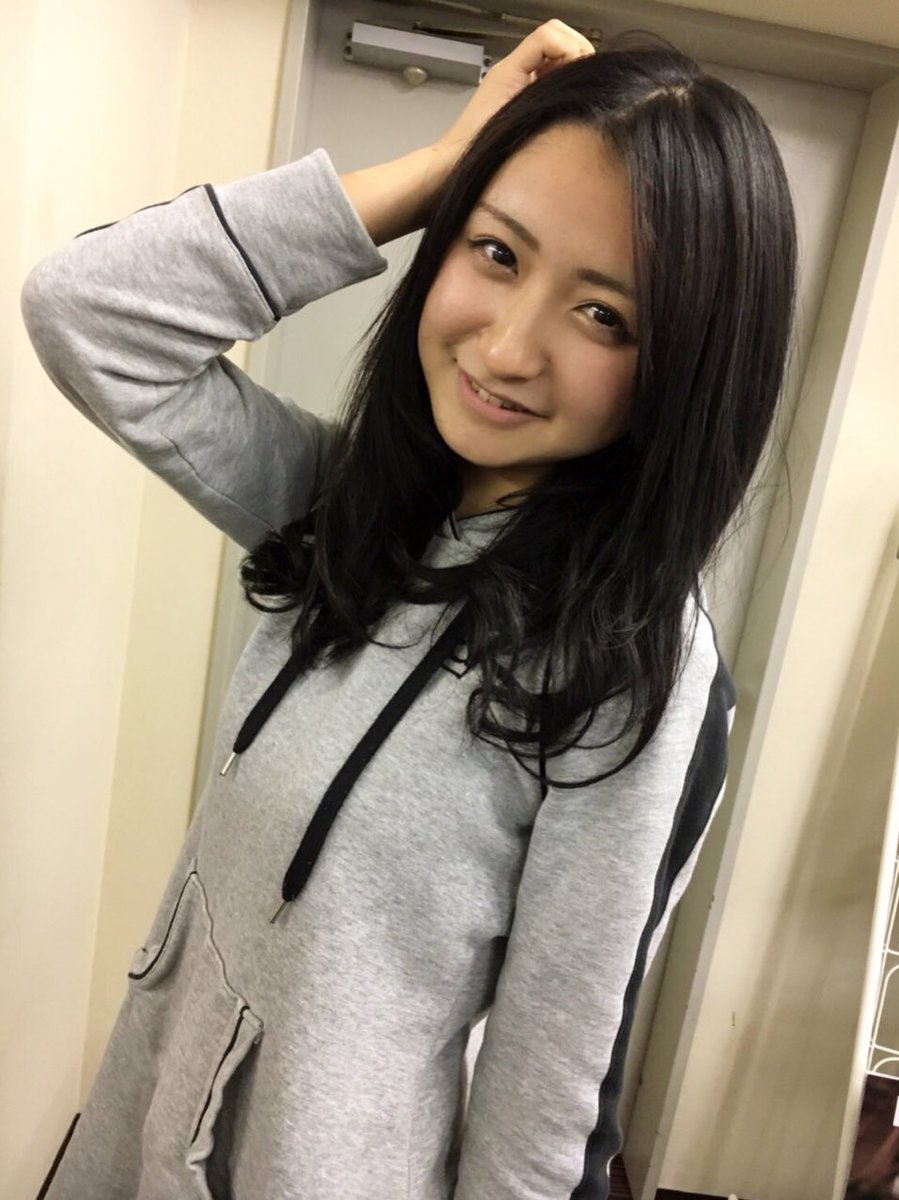 Girls_achan's tweet photo. 今日焼肉行った後、事務所の片付けしよったら出てきた笑
今年最高もたくさん笑った😆✨
あー楽しい(^^)

おやすみ💤

Before⇨after https://t.co/761zQH8sD6