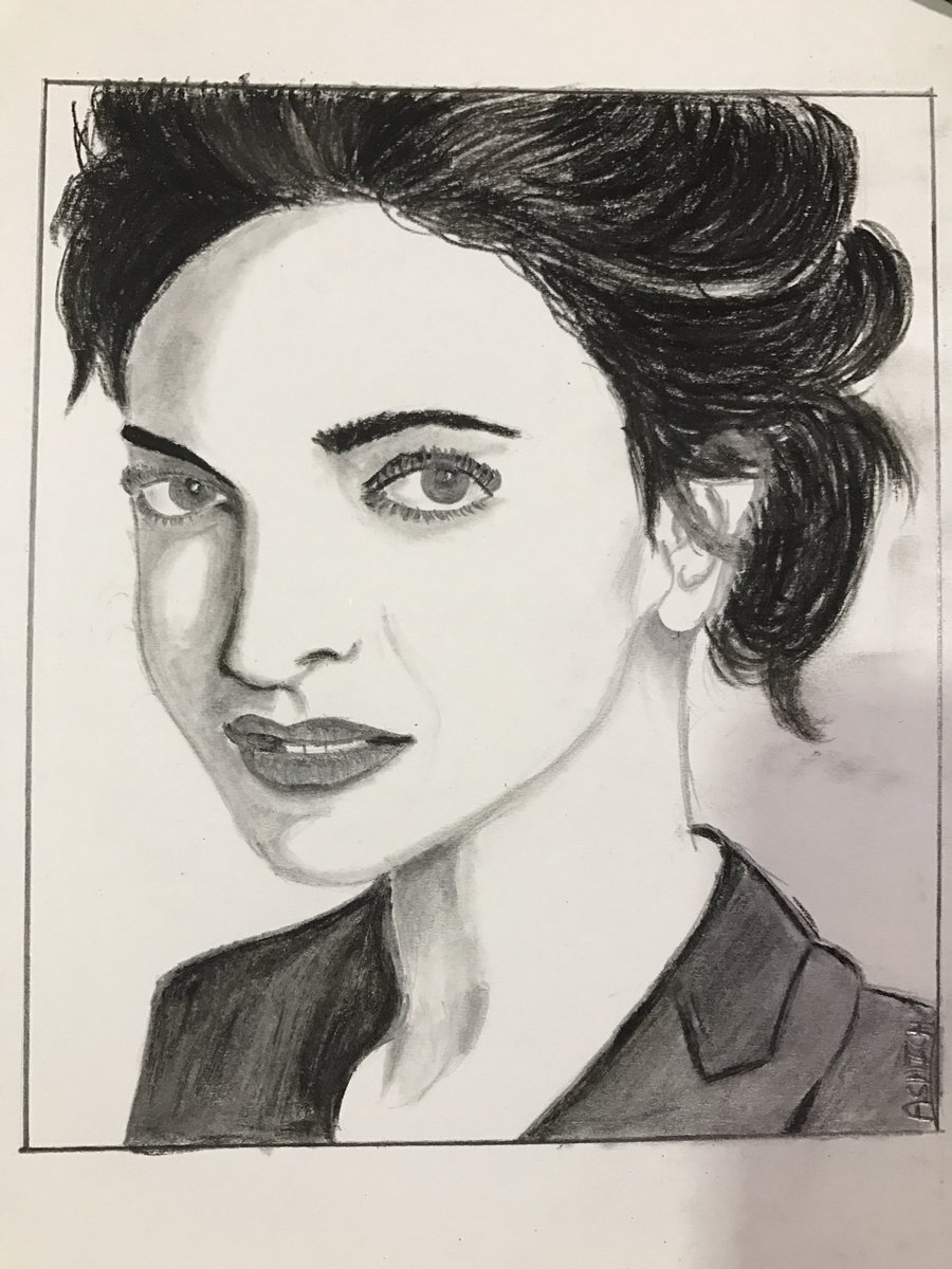 AshishParkhi's tweet photo. #LearningToSketch... how is this one? Learned a bit to use a charcoal pencil... https://t.co/9aclEtGQjm