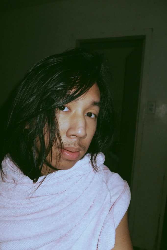 carlosiots's tweet photo. mom, dad, I wanna be a model.

😂😂😂 

#freshfromtheshower https://t.co/OP0DYnGJYm