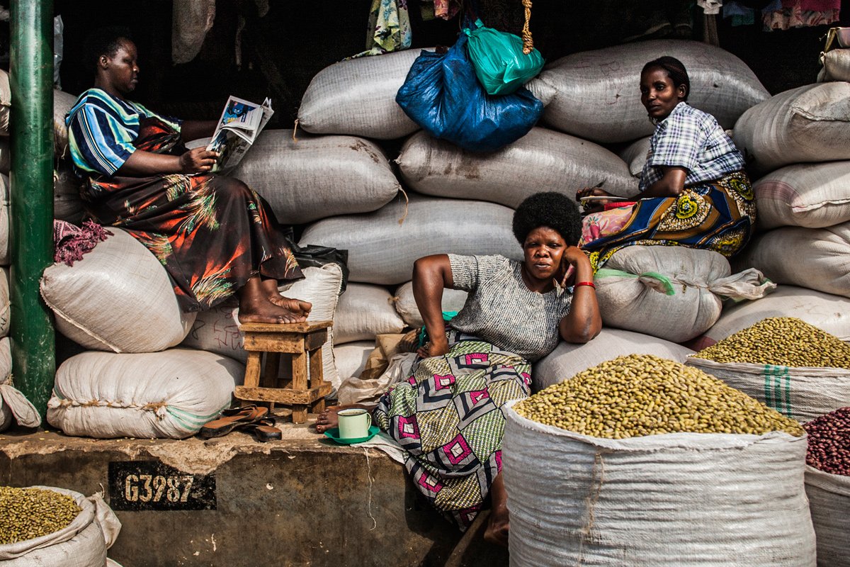 Casaafrica's tweet photo. Cerramos nuestro pequeño resumen del 2016 deseando un 2017 más positivo para el continente africano > https://t.co/DmoLdePGo3 https://t.co/fa9c4o98Wj