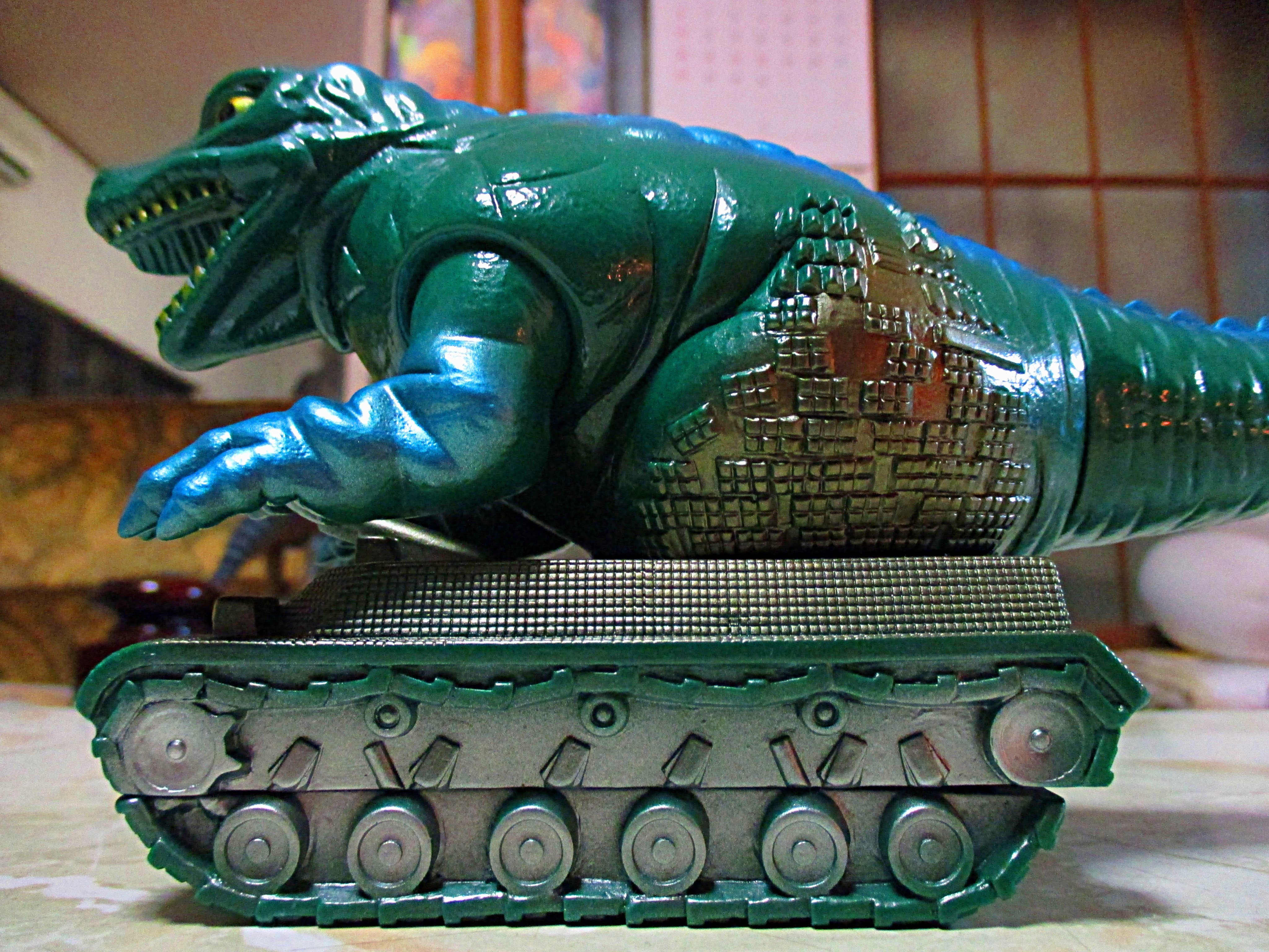 恐竜戦車 ソフビ 怪獣郷 （恐竜戦車）