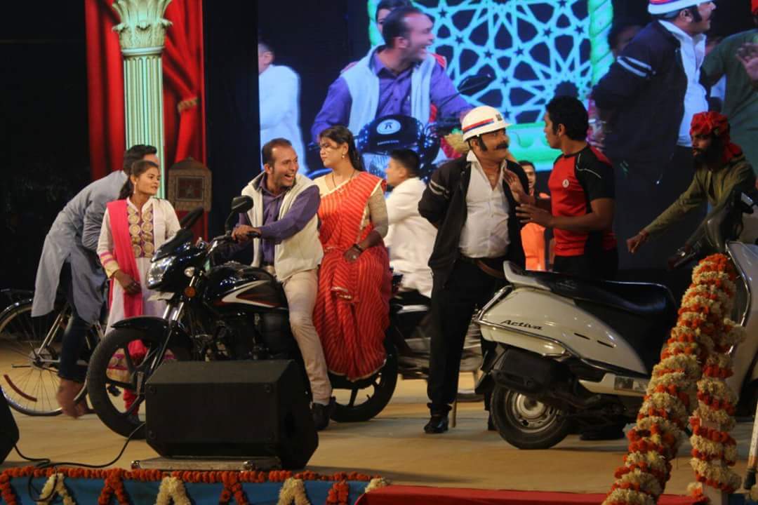 igautamshah's tweet photo. Stage Play based on #Traffic Problems of #Ahmedabad 

Glimpse of #Kankariacarnival Day -4

@GujaratTourism @InfoGujarat https://t.co/9fzmBGuVzS