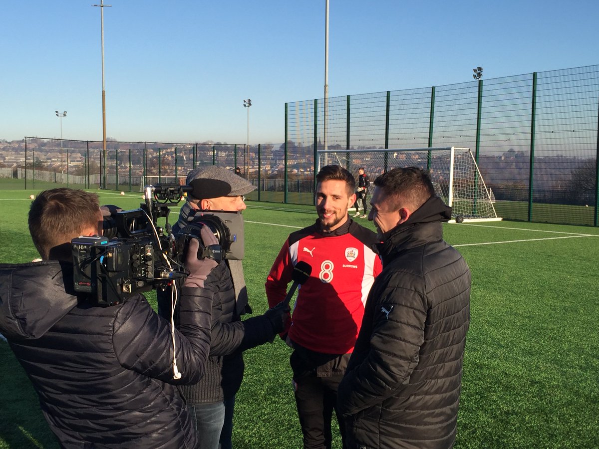 BarnsleyFC's tweet photo. The Reds will be featuring on the next edition of @BBCSport #FootballFocus! Tune in to BBC One from midday tomorrow! https://t.co/lWmDV72U9U