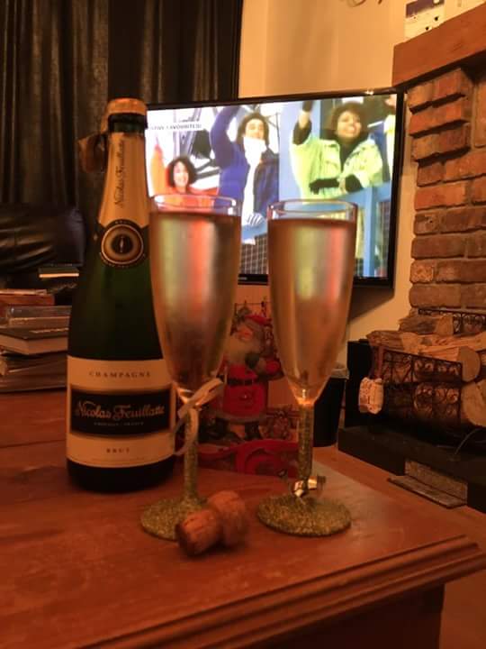 GenerationCGS's tweet photo. One of our customers enjoying our glasses! #Generation #YoungEnterprise @YE_NI @BronaghDoherty8 https://t.co/SgCnheUkN3