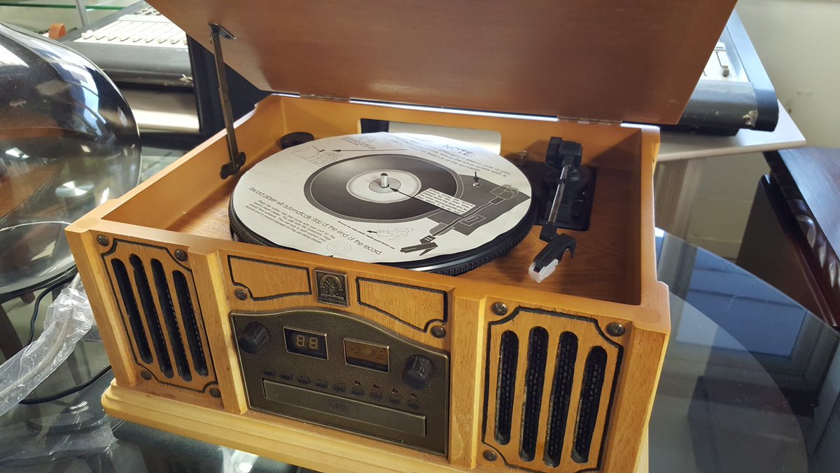 Reloved1's tweet image. Thomas Pacconi Phonograph With AM/FM Radio &amp;amp; CD Player #relovedfurniture   01419542323