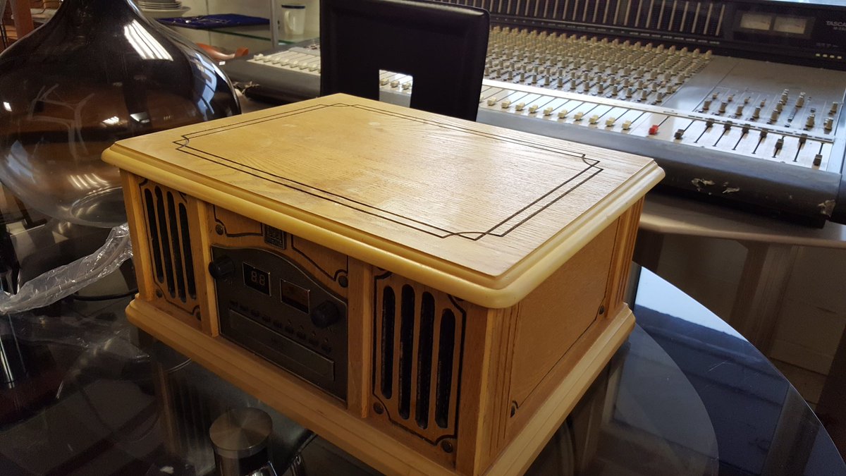 Reloved1's tweet image. Thomas Pacconi Phonograph With AM/FM Radio &amp;amp; CD Player #relovedfurniture   01419542323