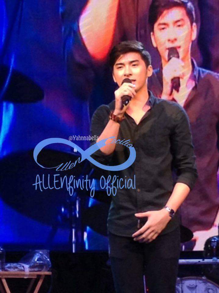 ALLENfinityOFC's tweet photo. Sta. Lucia Mall Year End Countdown with @Boyband_Allen! πβ€ Thank you po sa lahat ng mga pumunta! Grabe ang husay po ni Allen.π―π #OneForAllen https://t.co/MSi69A5Lmh