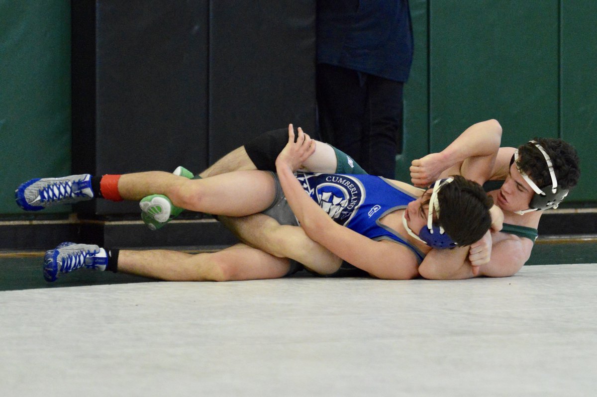 TrevorHass's tweet photo. Story: @hatersbehAIDAN, Carter Lewis &amp; @GillyInTh3Mist helped @DuxburyWrestle thrive at the Marshfield tourney: https://t.co/ptZ4VR8JUA https://t.co/qXaJ8zTqNr