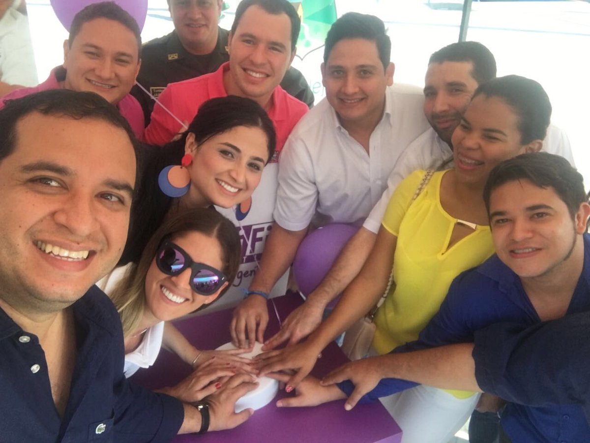 quinteromarcela's tweet photo. Plaza de Majagual, icono de la cultura de Sincelejo, ya cuenta con Zona #WiFiParaLaGente @Ministerio_TIC @lunadavid @Jacobo_Alcalde https://t.co/V7xD6uIKb2