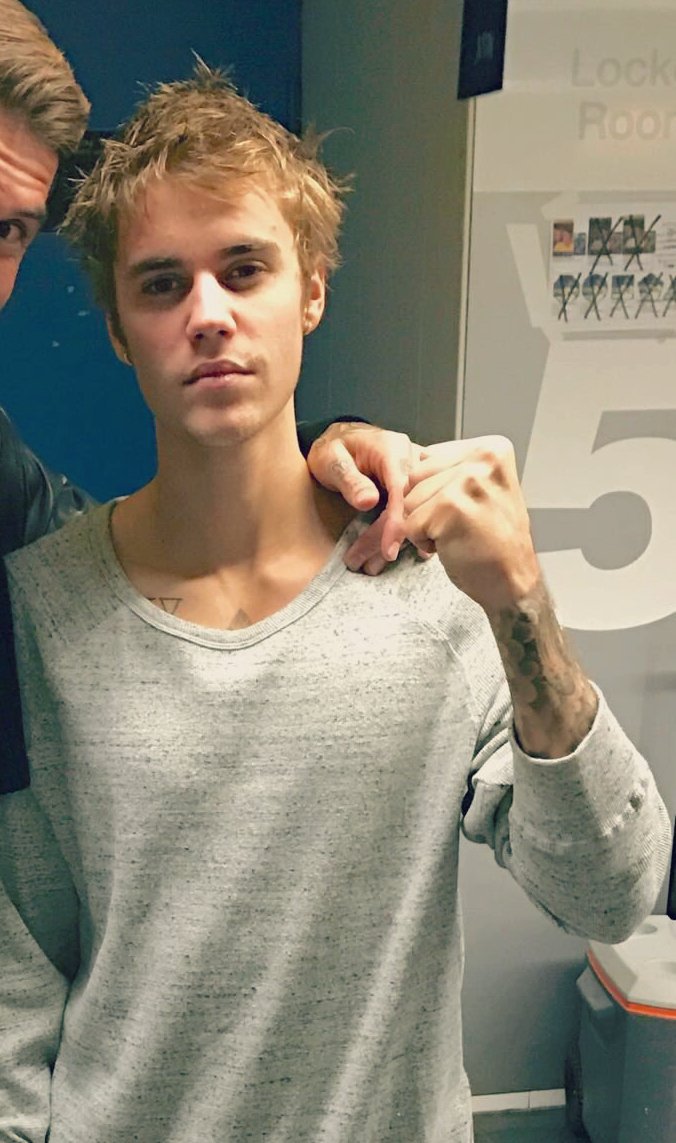 BieberHelpVT's tweet image. VINTE RT AQUI NÃO É NADA ENTÃO BORAAA FAZ O MURRO BELIEBERS #NOW2016 #NOWJustinBieber