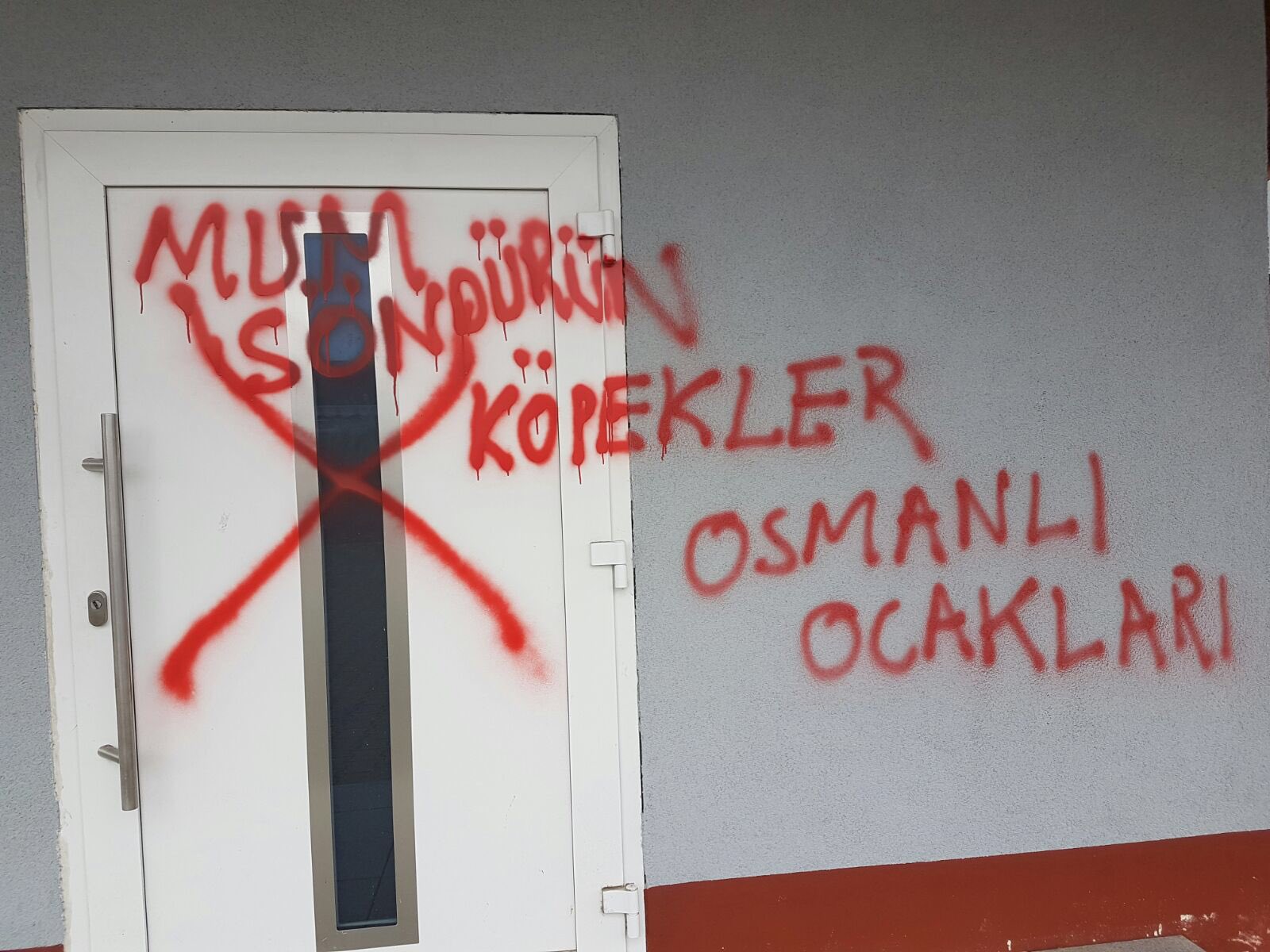 Fransizlar Korkak Insanlardir Papiroom