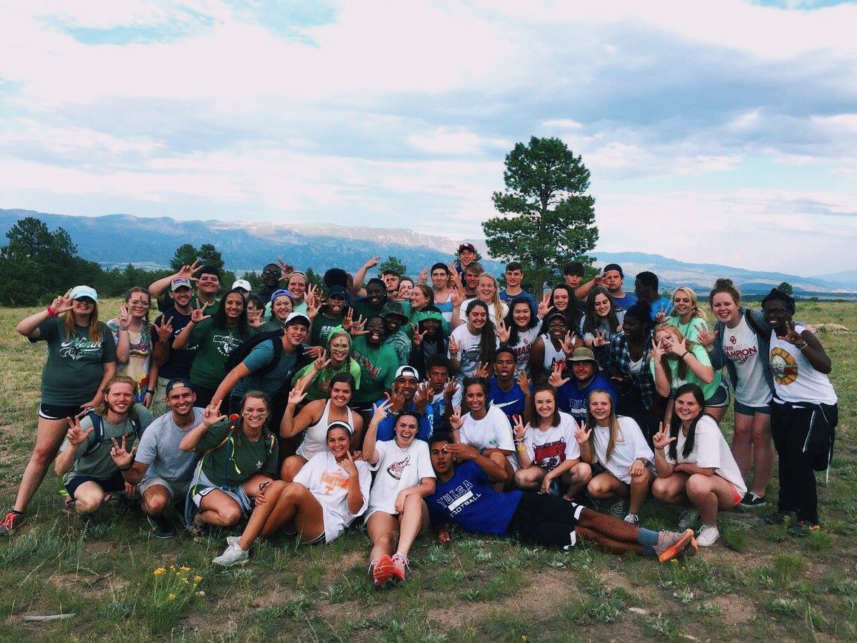 messinachapman's tweet photo. Having the best week of my life with some of the best people I know:') #YoungLife2016 https://t.co/akbmd3DJVv