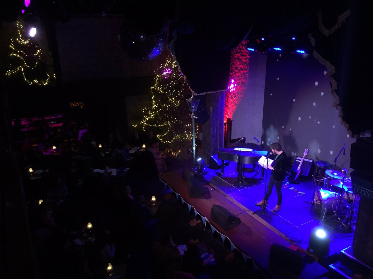 Full house here for the <a href="/NYFDublin/">NYFDublin</a> #LingoFest Poetry Slam @Magistorium_ <a href="/NumberTwenty2_/">Twenty Two Dublin</a> 

#NYFDublin 
#LoveDublin