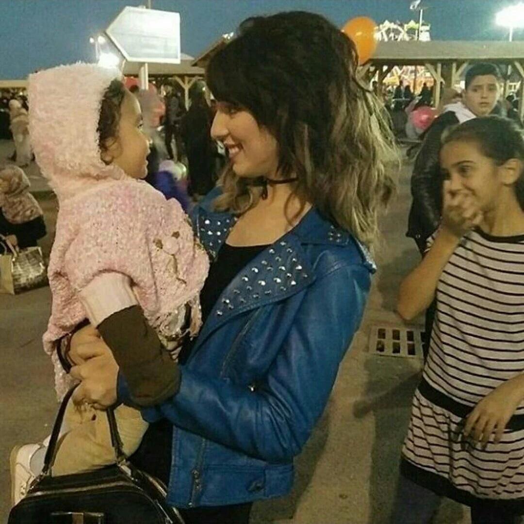 ArabArabwood's tweet photo. سهيله بن لشهب في طريقها لاستقبال الفنان التركي
#تورقاي_ساكا
#SouhilaBenLachhab https://t.co/aHIzoNShVd