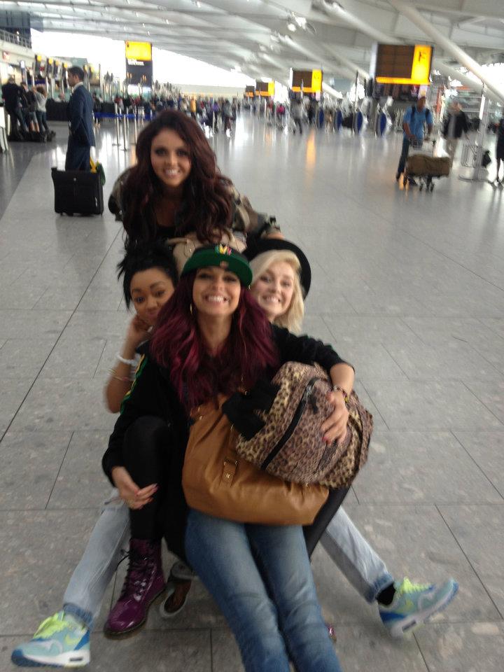 Iovendhate's tweet photo. #VideoMTVStars little mix https://t.co/E72y8s6A1X