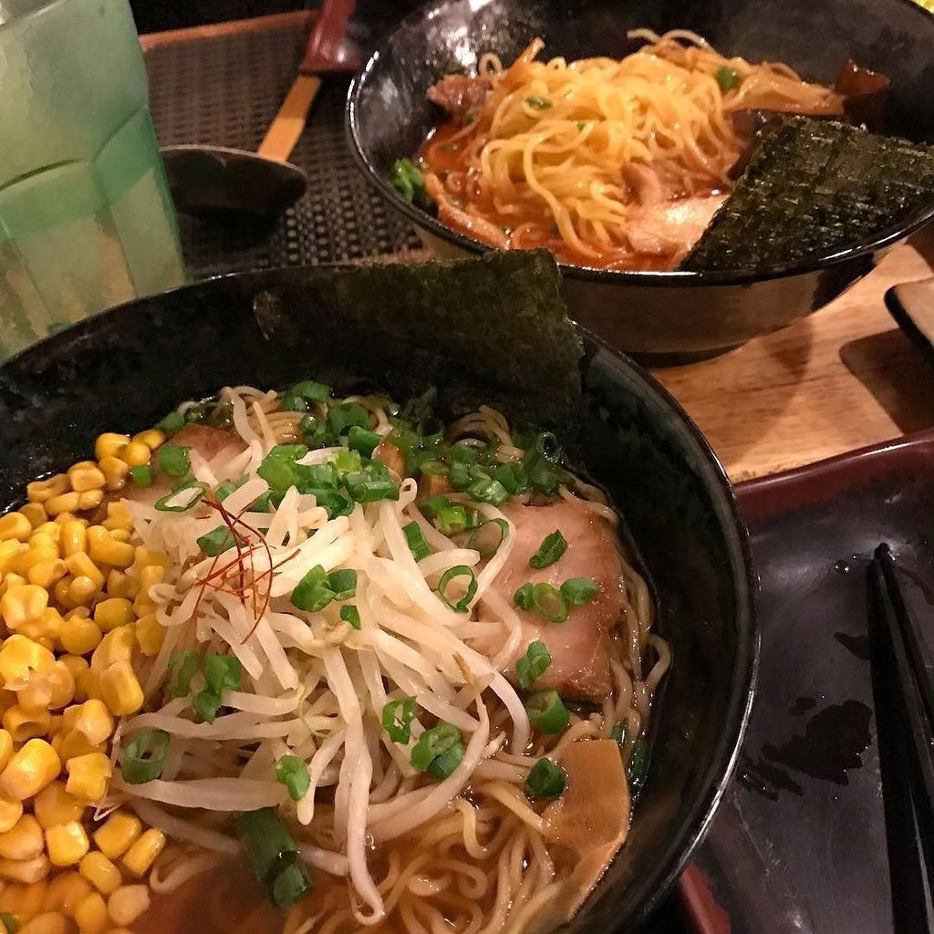 movemetotx's tweet photo. Got to D.C. and it was snowing 😩 Warmed up with some ramen. @sakuramendc = amazing. #dceat… https://t.co/UmtbbzRo05 https://t.co/GfyZjcD9Xd