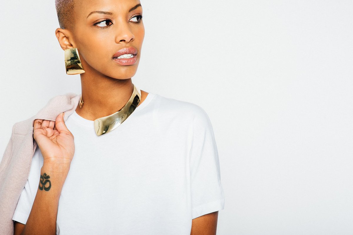 AUrateNewYork's tweet photo. NYE Style tips. You're welcome.
Read More - https://t.co/u5JWPz7TWU
#auratenewyork #realgold #realgiving #newyear https://t.co/8Z0xJrba27