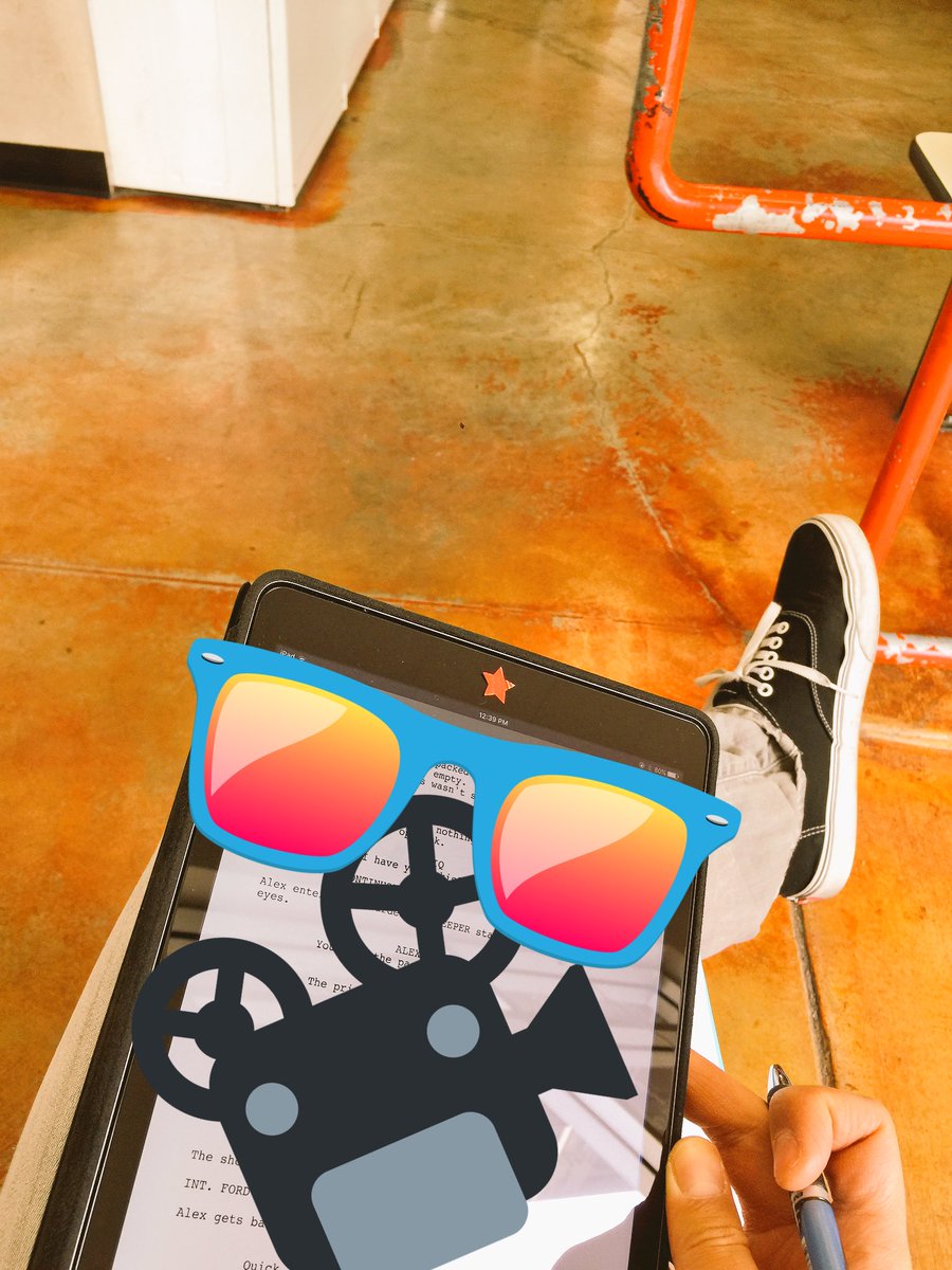 EmmanSadorra's tweet photo. Reading scripts at the laundromat. #multitaksing #vacation https://t.co/v4H6N47MOY