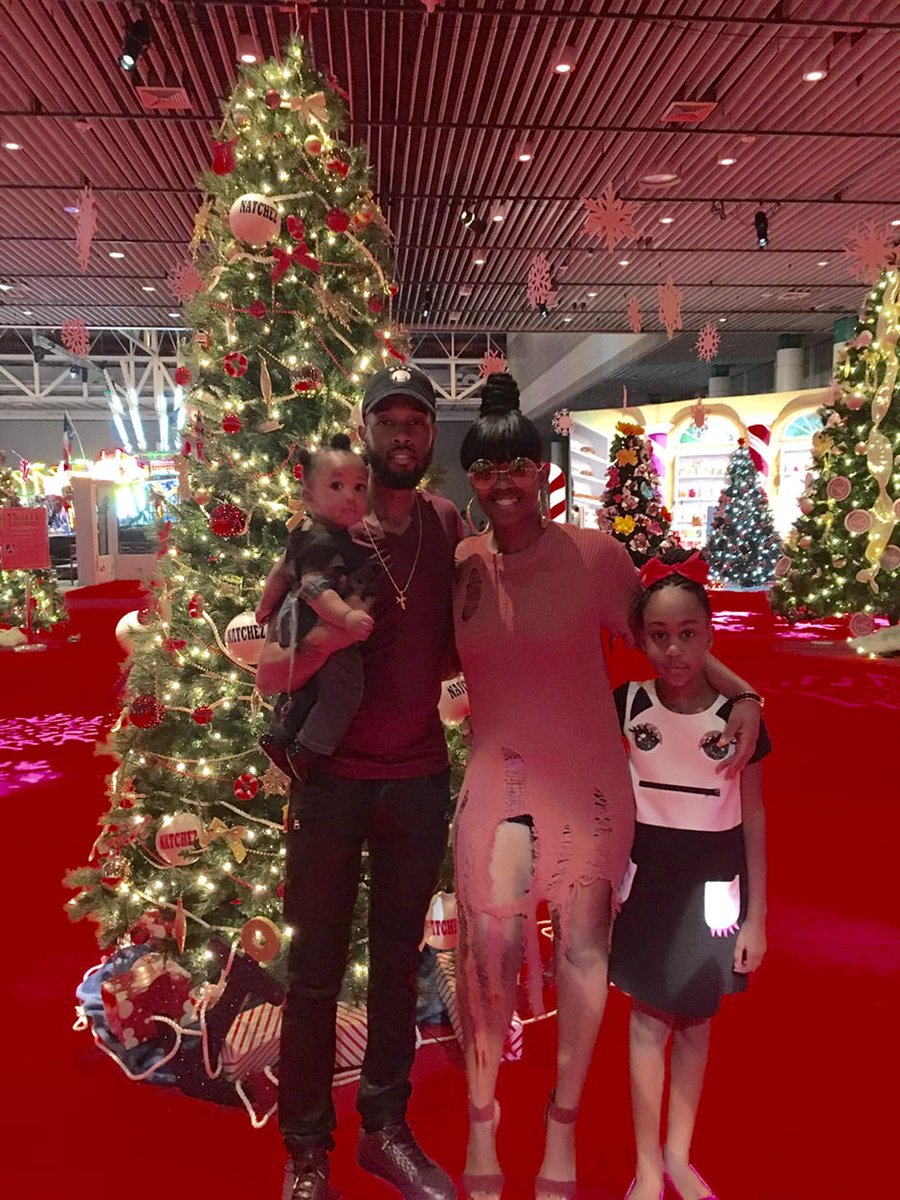 AceOffD_Block's tweet photo. 12/25/2016 #LaFamily MyRider She's a Fighter My future wife she don't know that yet https://t.co/VrRdVCTGC0