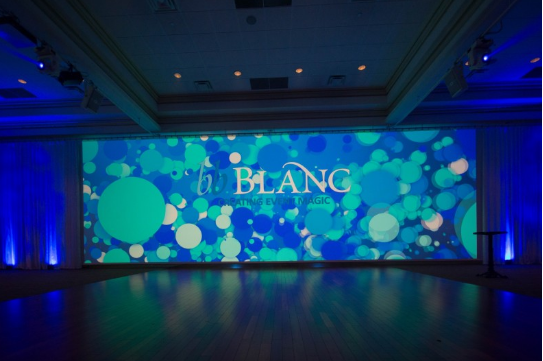 bbBlanc_Events's tweet image. Larger than life projection screens will wow your audience, add #extramagic, sell the #atmosphere you want in corporate and #socialevents.