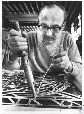 FORGE_321's tweet image. 'Walter Bambach soldering joints together' kentonlibrary.org/genphotos/view… #kentonlibrary #facesandplaces #covingtonmakes #makinghistory
