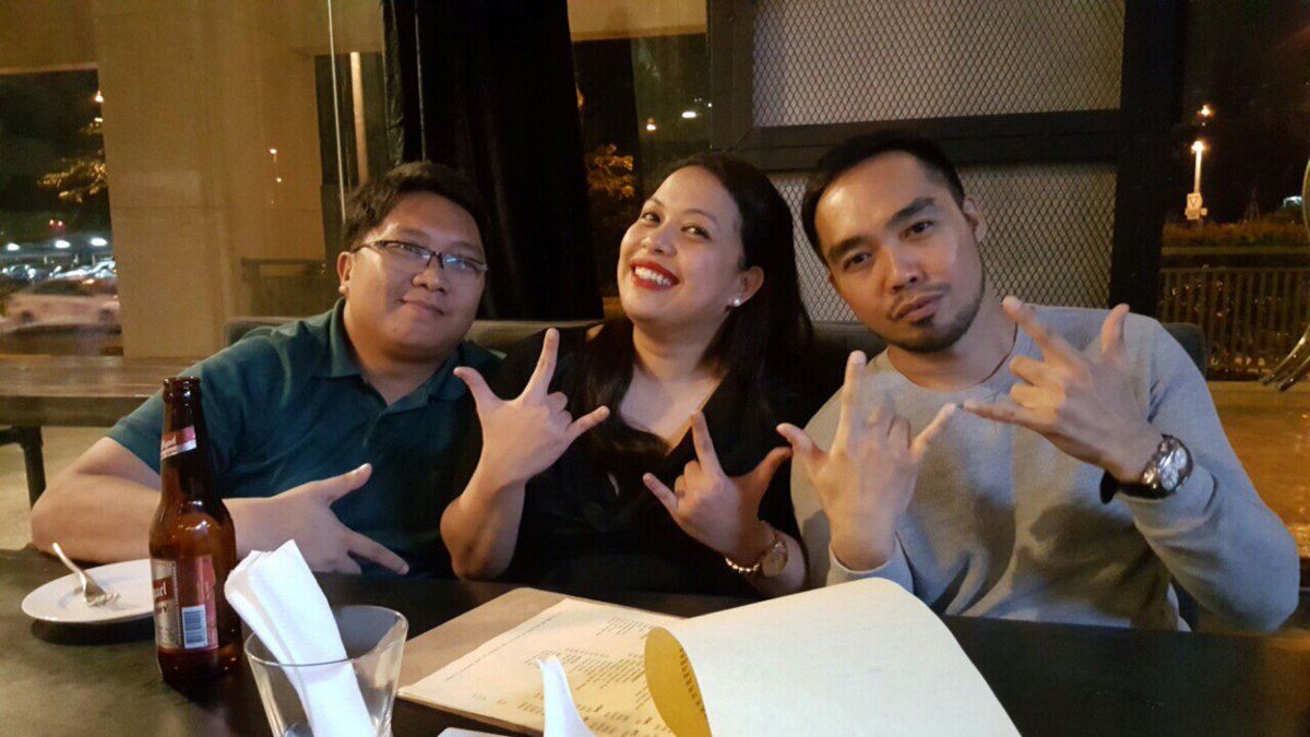 jpareyes's tweet photo. #HappyBirtdhayDee-Pushit pajackcoke ka naman!!! #DnHBGC -#DowntownandHalsted https://t.co/eqsA8FgCyY https://t.co/blw20zyAFA