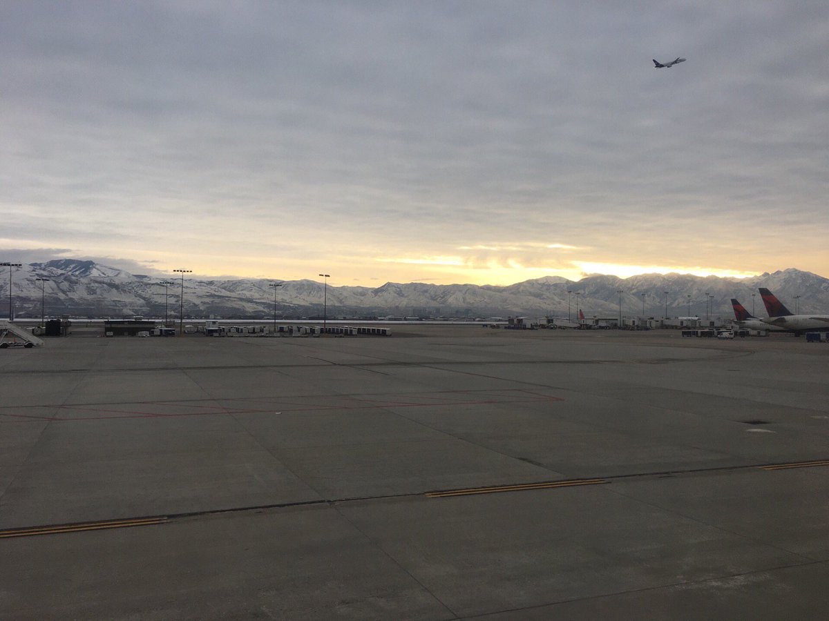 zreeseCF's tweet photo. Week of travels on the left coast. Back home to TN.. https://t.co/JF7oKh94Zg