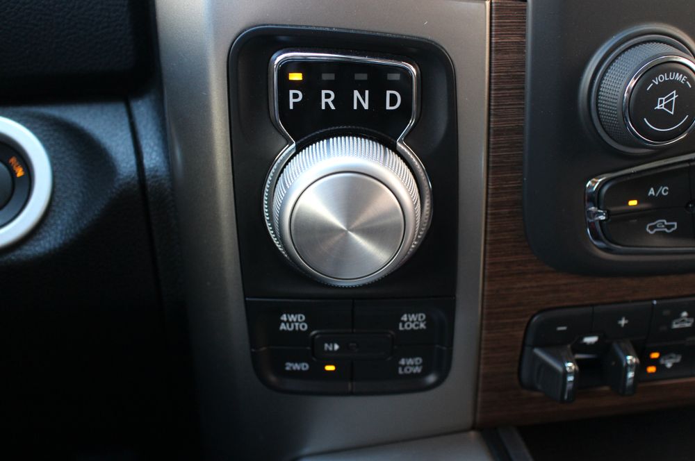 PittRace's tweet photo. What do you think of gear knobs?

https://t.co/0XZBnydQ15
#safedriving #shifter #gearselector https://t.co/dVWEqkldhI