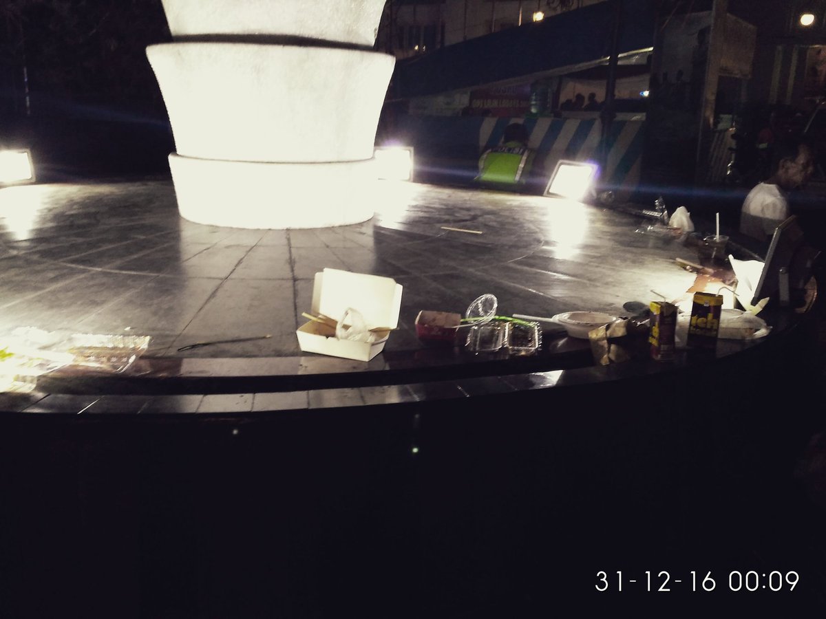 Kumaha ieu bandung meni di kotoran...  <a href="/ridwankamil/">Ridwan Kamil</a> <a href="/PRFMnews/">Radio PRFM</a> <a href="/infobandung/">infobandung</a>