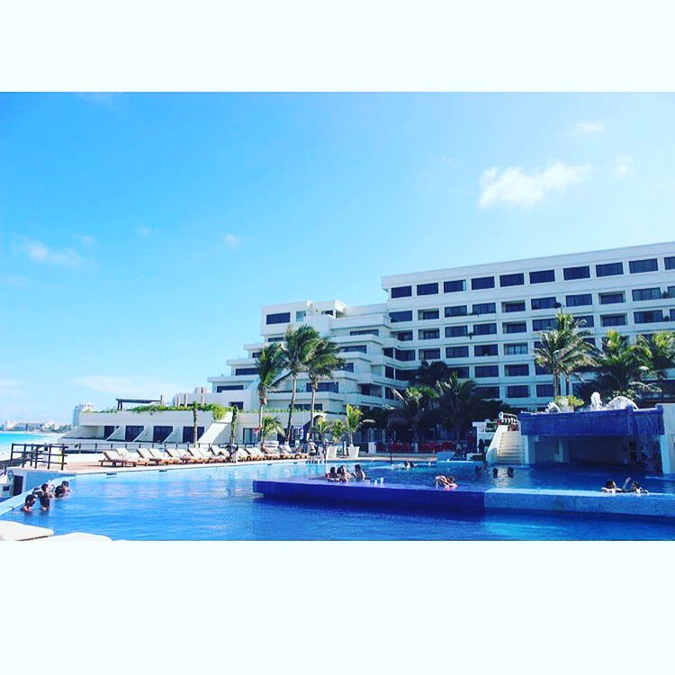 😍😍one of our favorite locations! @Oasis_Sens in #cancun! #mexico #vacation #jgtravel #travel #passport #travelers