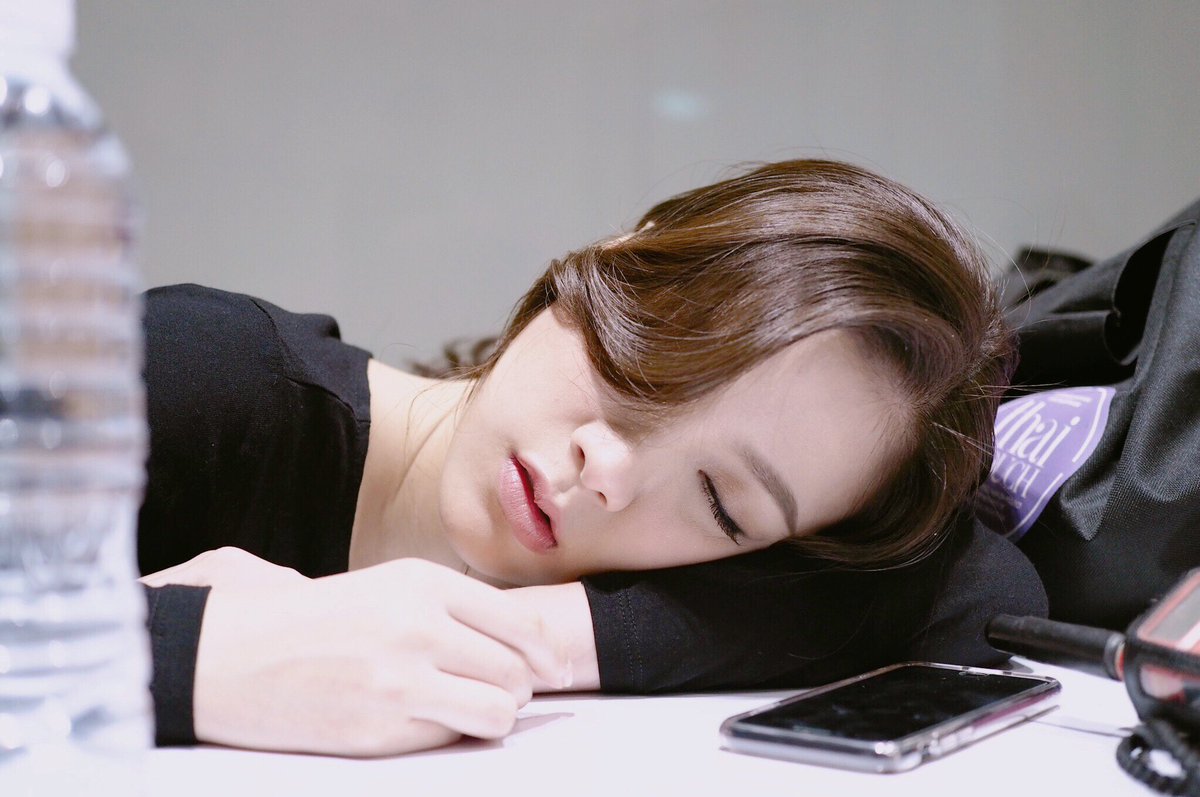 Chaeriin_CL21's tweet photo. Good night selamat tidur ☁ https://t.co/4EQmcHtqIh