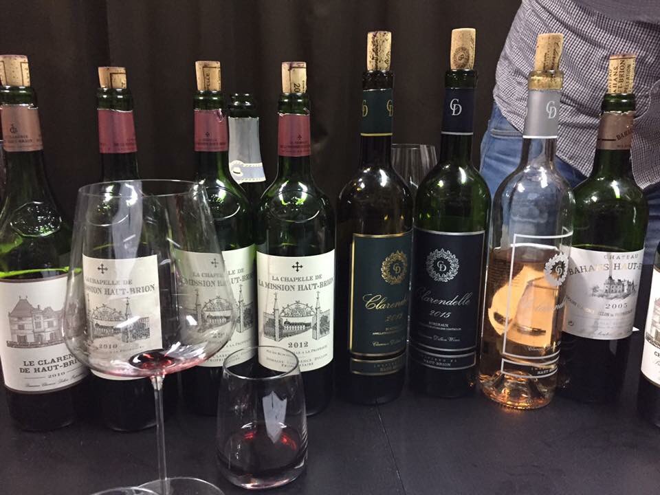 MoranaP's tweet photo. Haut-Brion tasting today to mark the end of the year. Amazing wines.
#HautBrion #Bordeaux #redwines #VerticalTasting https://t.co/7lINgkjnwu