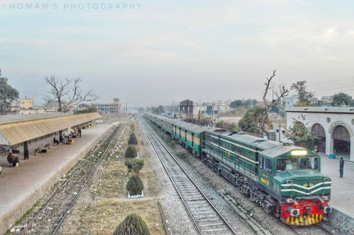 GujarKhaan's tweet photo. Railway Station #GujarKhan #Rawalpindi #Pothwar
Like This Page:
https://t.co/BSwElbuUaF https://t.co/fDNkl7vHjd