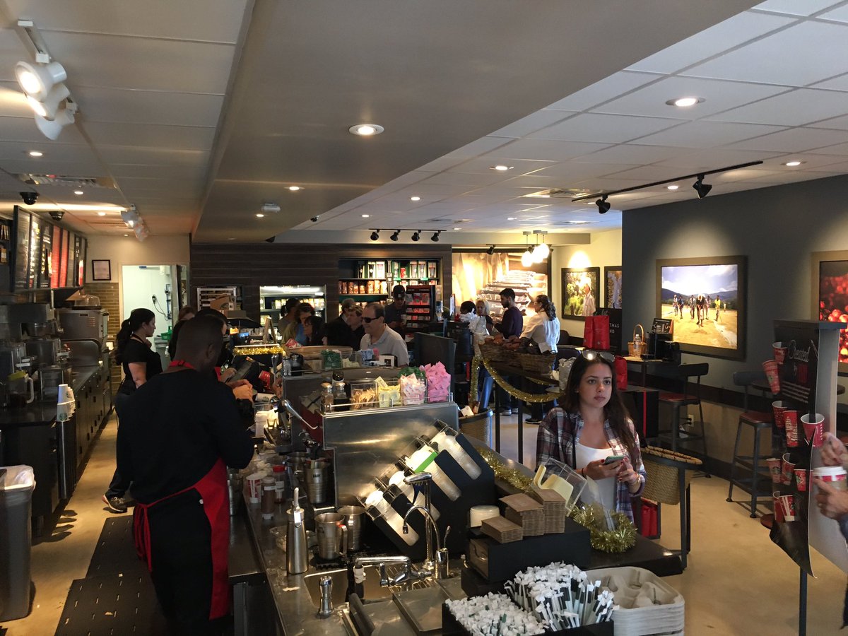 Let the Cheer begin! Cheer Party in Deerfield Beach- Hillsboro and Powerline! #popupcheer #findcheer @MannySar <a href="/rosieqhons/">Rosie Q Hons</a>