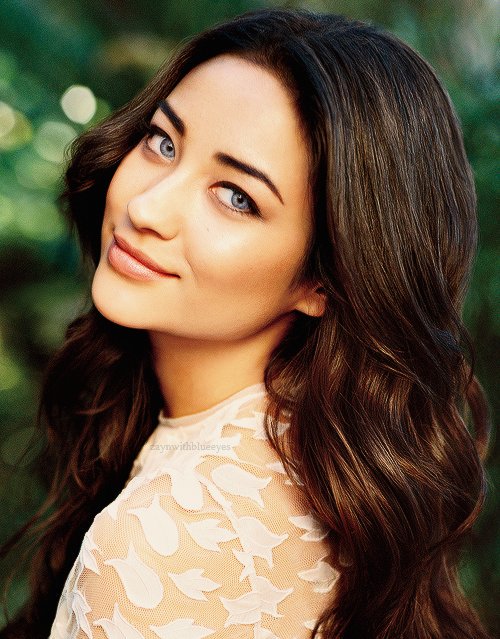 moredramaforya's tweet image. Whoever edited this, I salute you
#emisonbaby