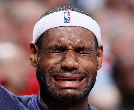 markrzecznik's tweet photo. Rain Drop
Drop Top

LeBron cries like a baby nonstop https://t.co/7WdGFN2ScK